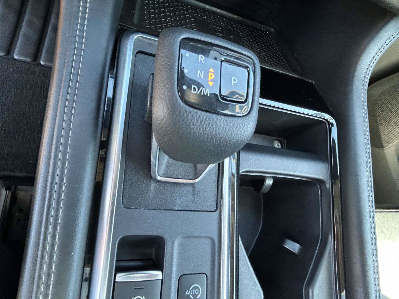 Used 2023 Nissan Pathfinder Platinum AWD/4WD image 19
