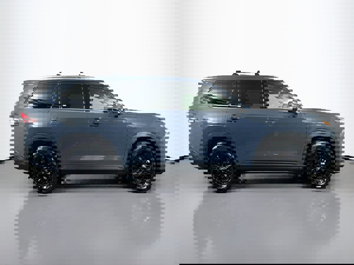 Used 2024 Toyota Grand Highlander XLE image 4