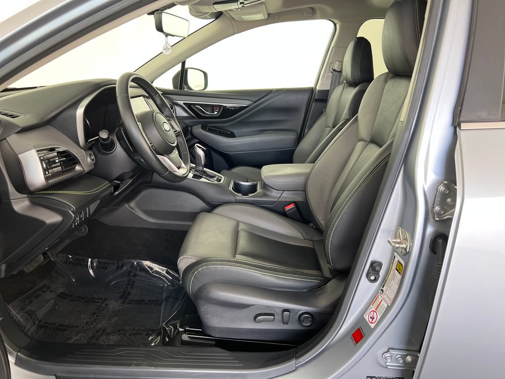Used 2020 Subaru Outback Onyx Edition XT w/ Popular Package #2 AWD/4WD image 12