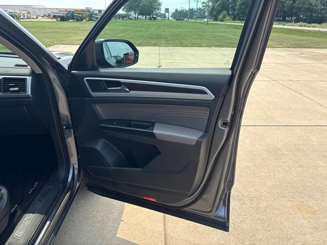 Used 2021 Volkswagen Atlas SE w/ Panoramic Sunroof Package AWD/4WD image 22