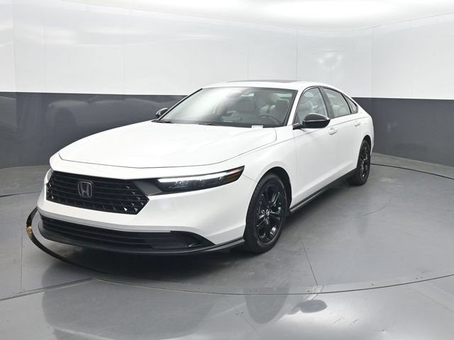 Used 2025 Honda Accord SE image 1