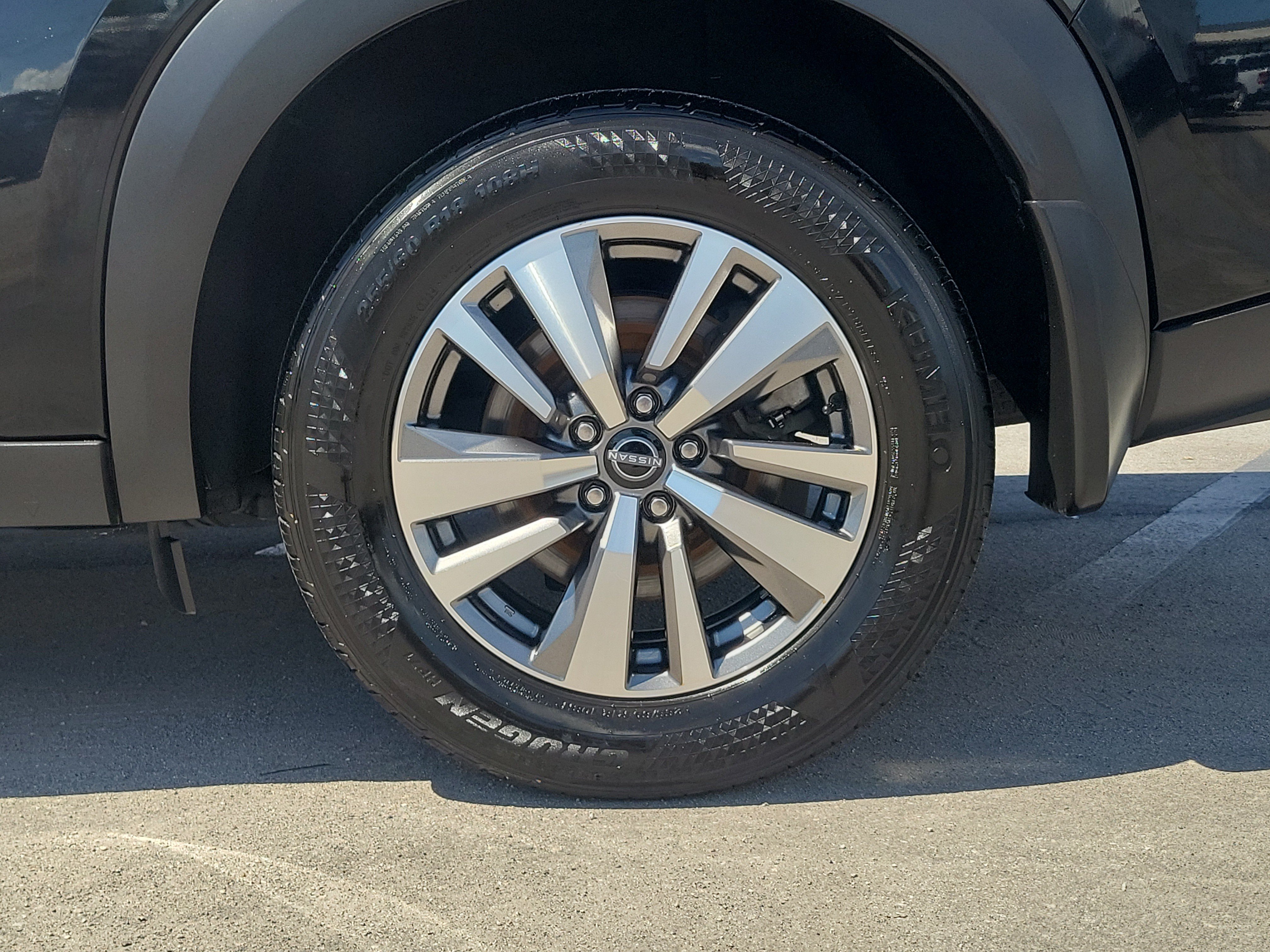 Used 2022 Nissan Pathfinder SL FWD image 30