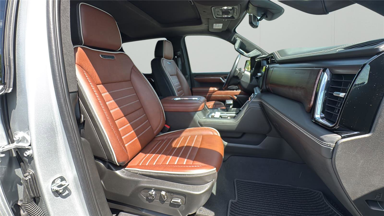 Used 2022 GMC Sierra 1500 Denali Ultimate AWD/4WD image 15