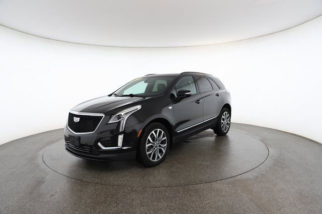 Used 2021 Cadillac XT5 Sportv w/ Platinum Package image 2