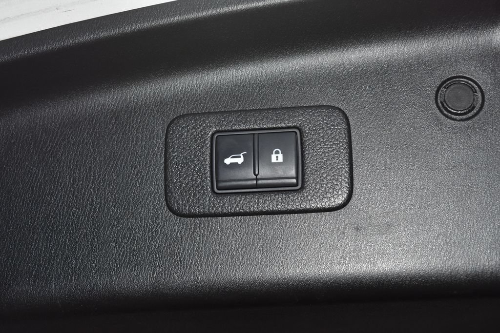 Used 2021 Nissan Armada Platinum w/ Captain's Chairs Package AWD/4WD image 39