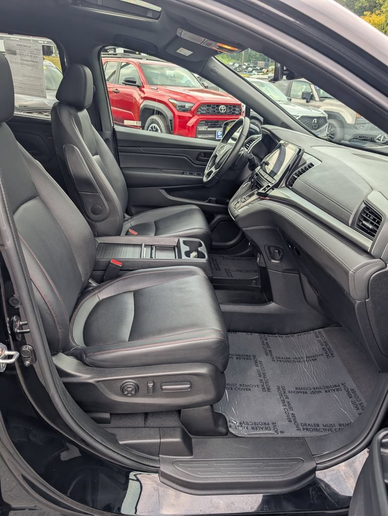 Used 2023 Honda Odyssey Sport image 20