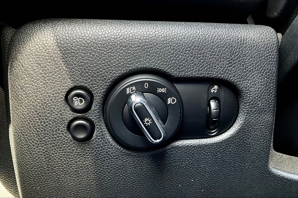 Used 2022 MINI Cooper S image 15