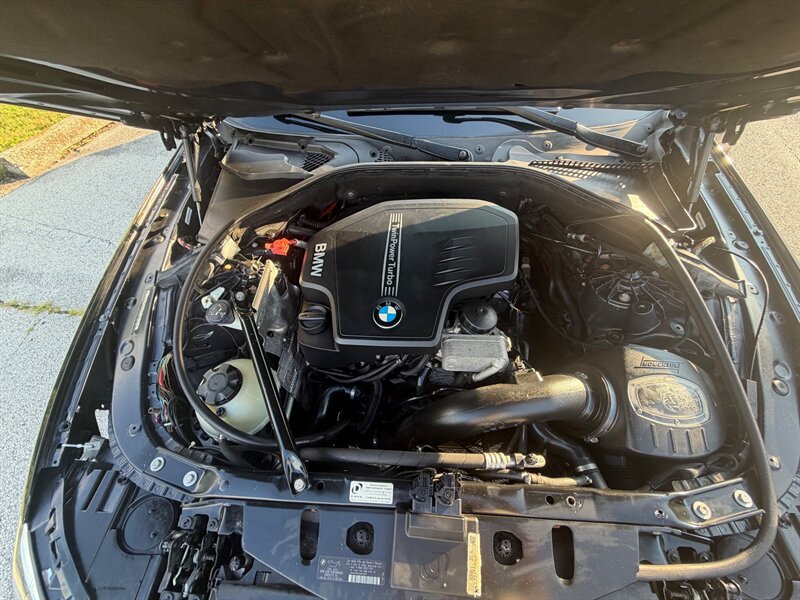 Used 2014 BMW 528i xDrive Sedan AWD/4WD image 29