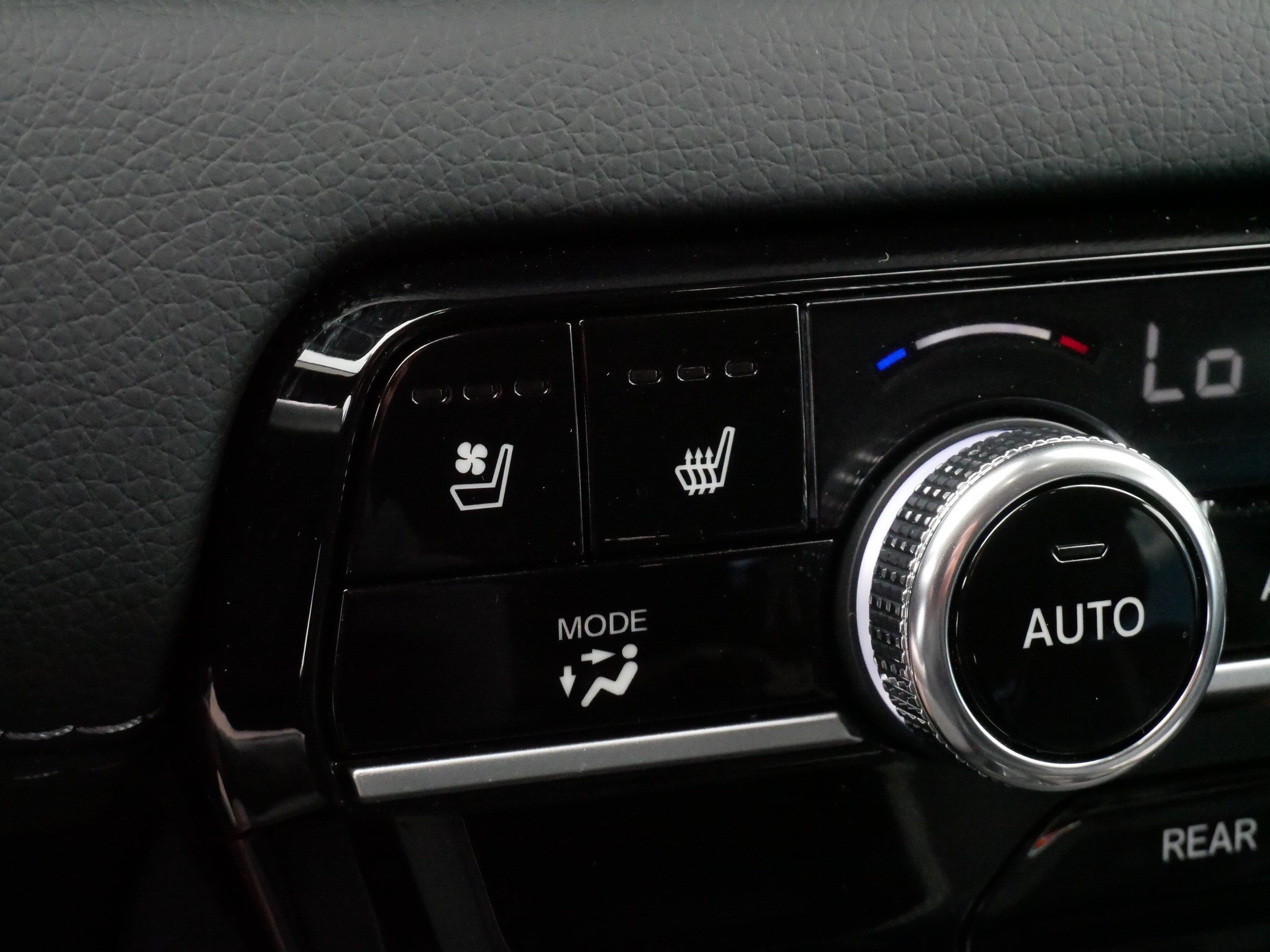Used 2026 Honda Pilot Elite image 30