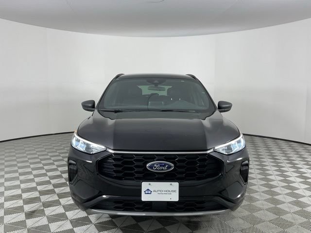 Used 2024 Ford Escape ST-Line FWD image 2