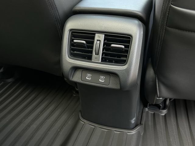 Used 2025 Acura ADX A-Spec image 32