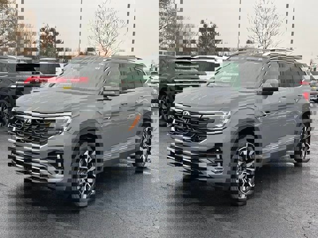 New 2026 Volkswagen Atlas SEL Premium R-Line image 3