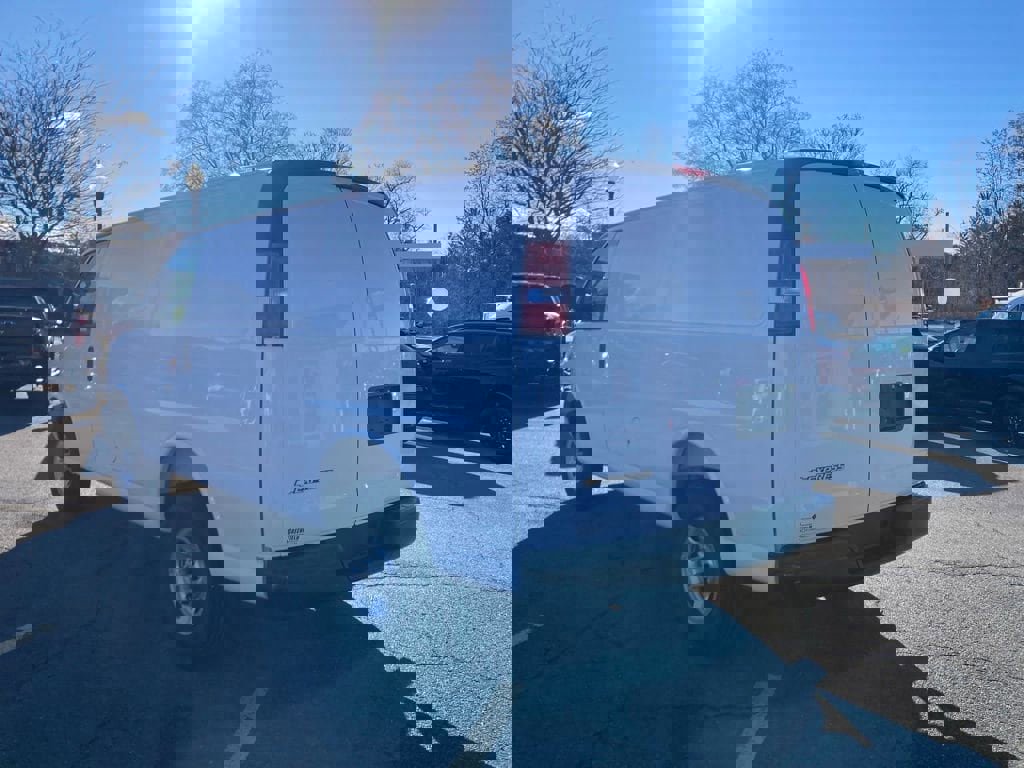 New 2025 Chevrolet Express 2500 RWD image 5