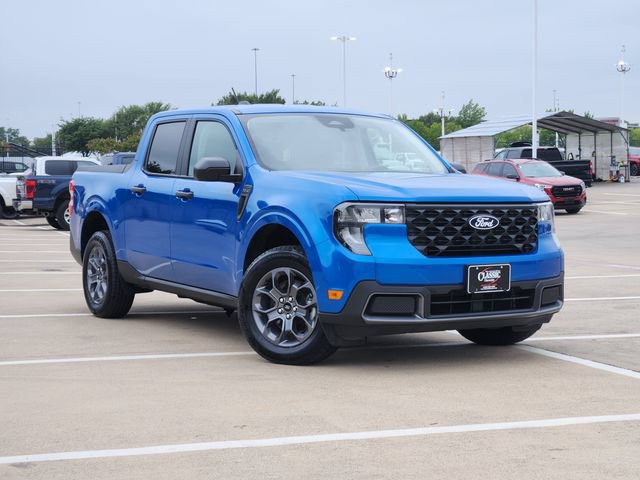 Used 2025 Ford Maverick XLT FWD image 4
