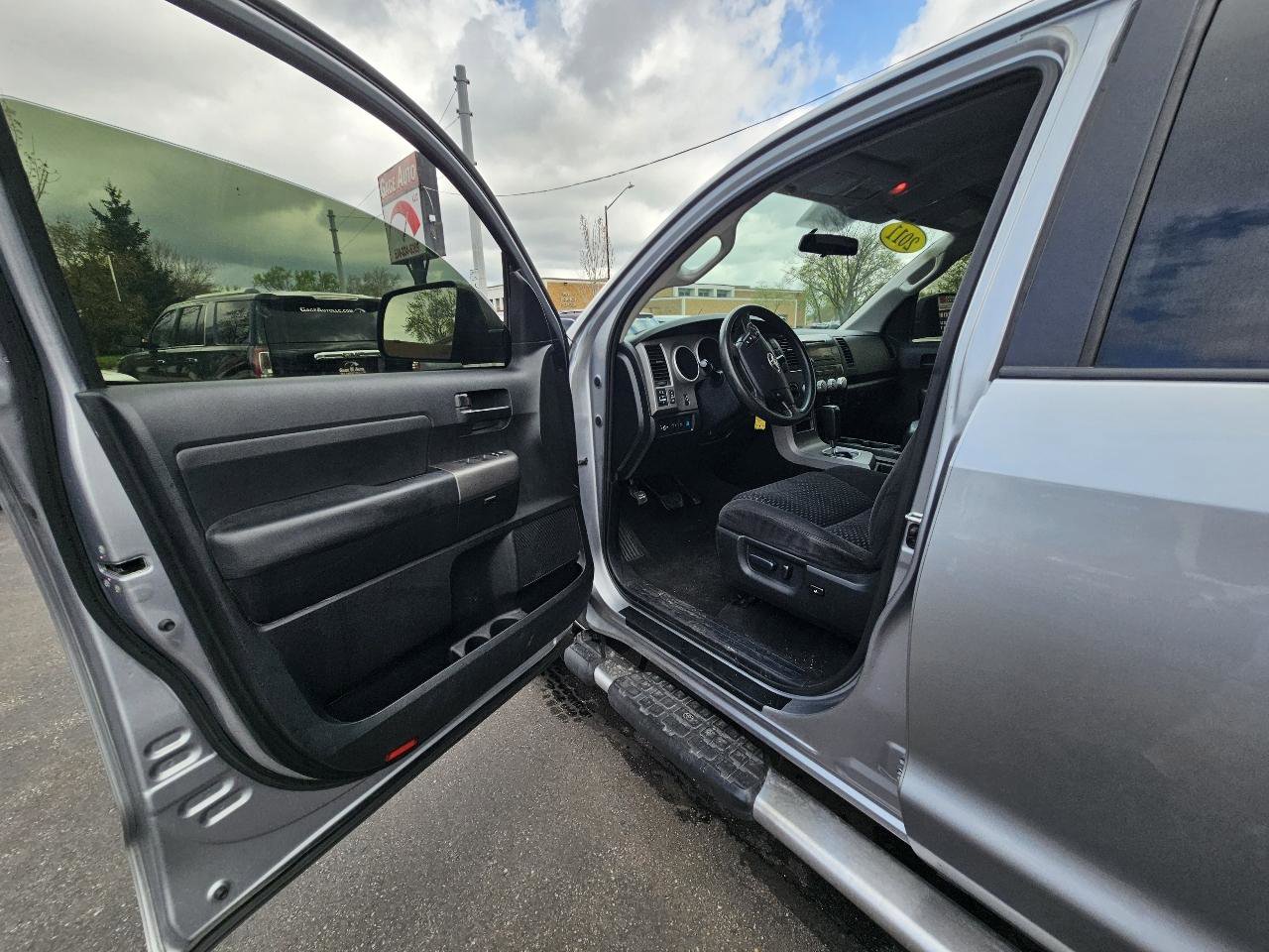 Used 2011 Toyota Tundra 4x4 CrewMax w/ TRD Off-Road Pkg image 20