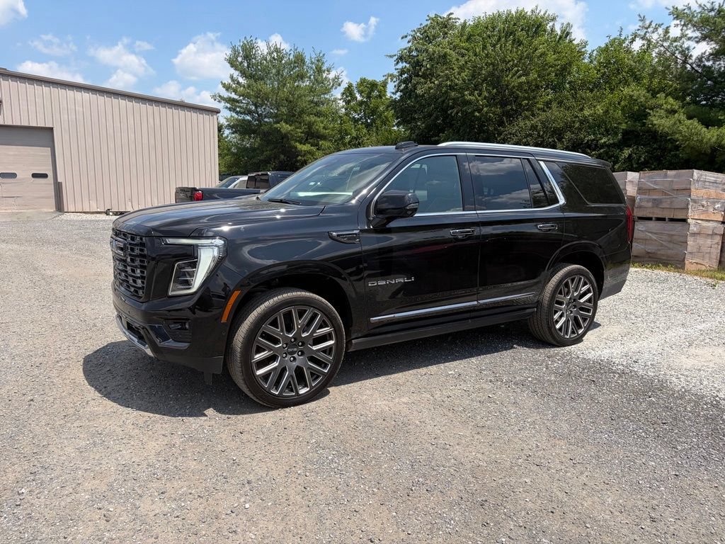 Used 2026 GMC Yukon Denali Ultimate AWD/4WD image 2