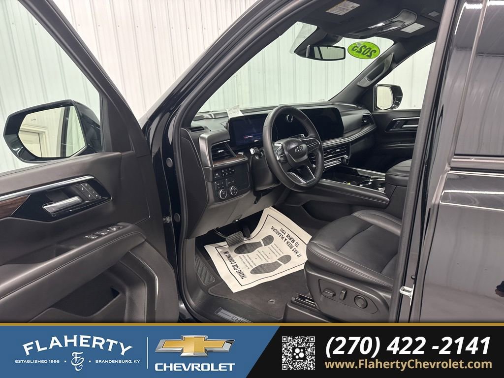 Used 2025 Chevrolet Tahoe Z71 image 9