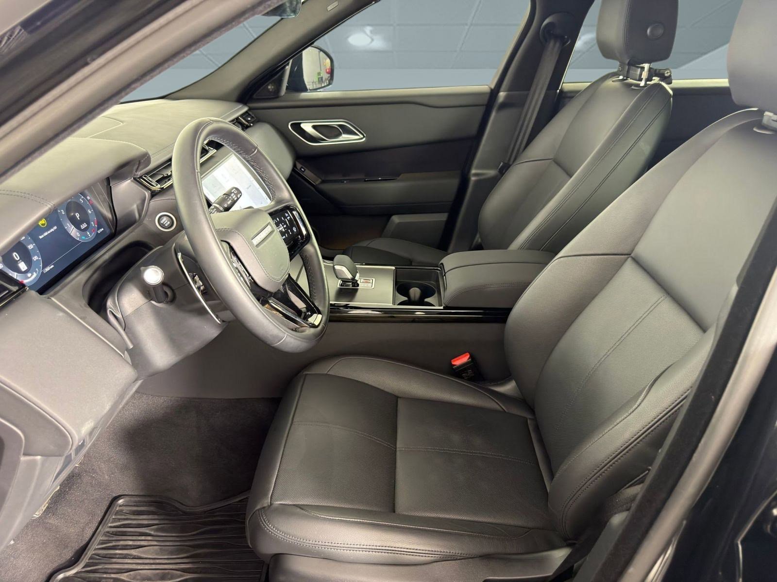 Certified 2026 Land Rover Range Rover Velar Dynamic SE image 5