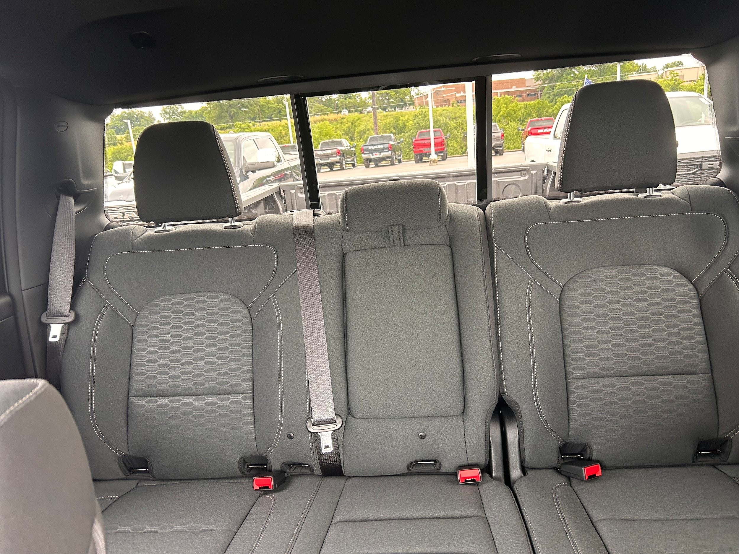 New 2026 RAM 1500 Express AWD/4WD image 13