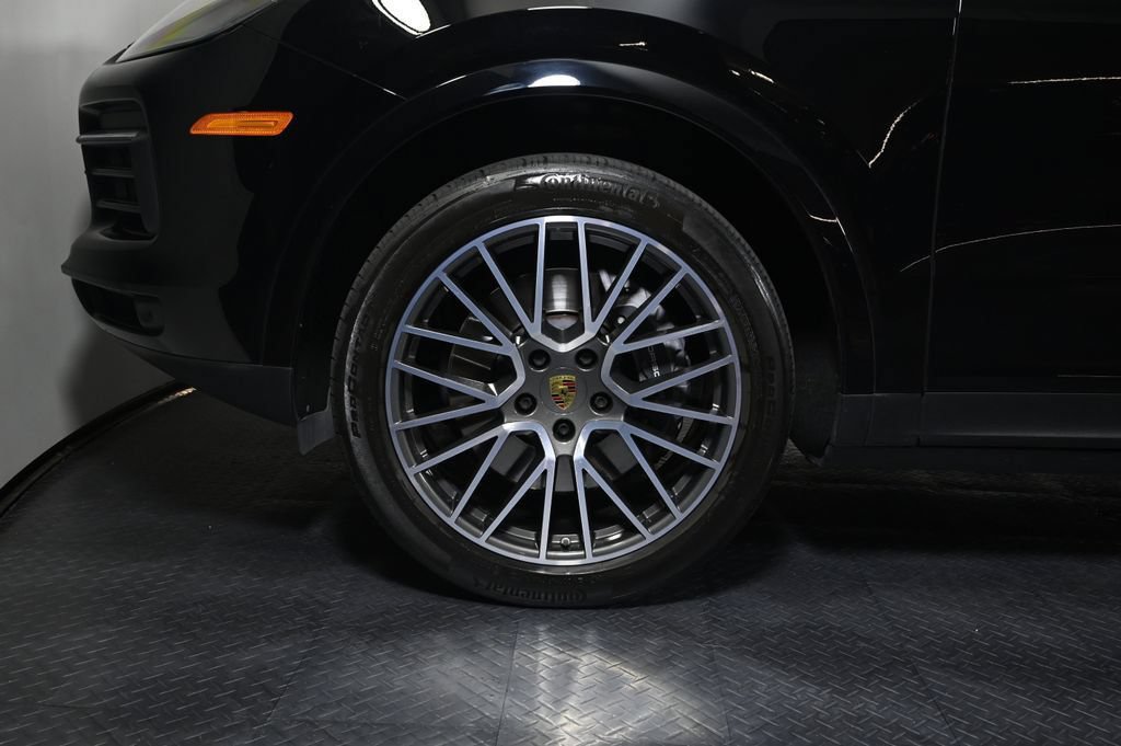 Certified 2021 Porsche Cayenne AWD/4WD image 27