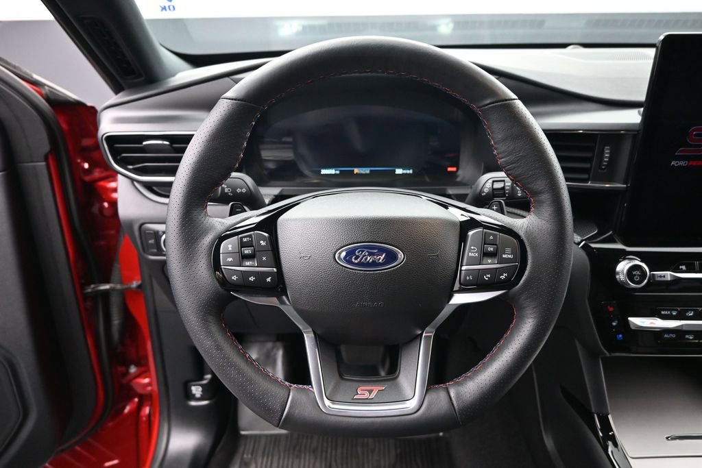 Used 2023 Ford Explorer ST w/ Equipment Group 401A AWD/4WD image 26