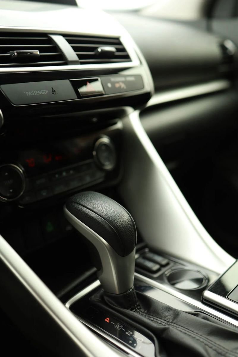 Used 2020 Mitsubishi Eclipse Cross SE image 31