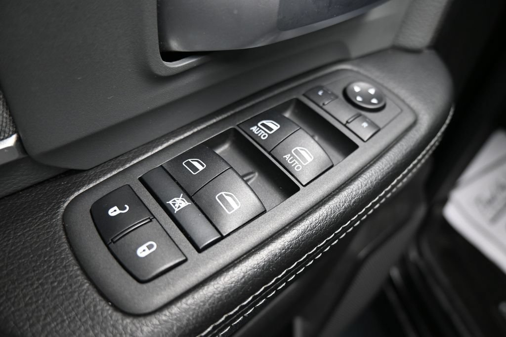 Used 2022 RAM 2500 Big Horn w/ Snow Chief Group AWD/4WD image 11