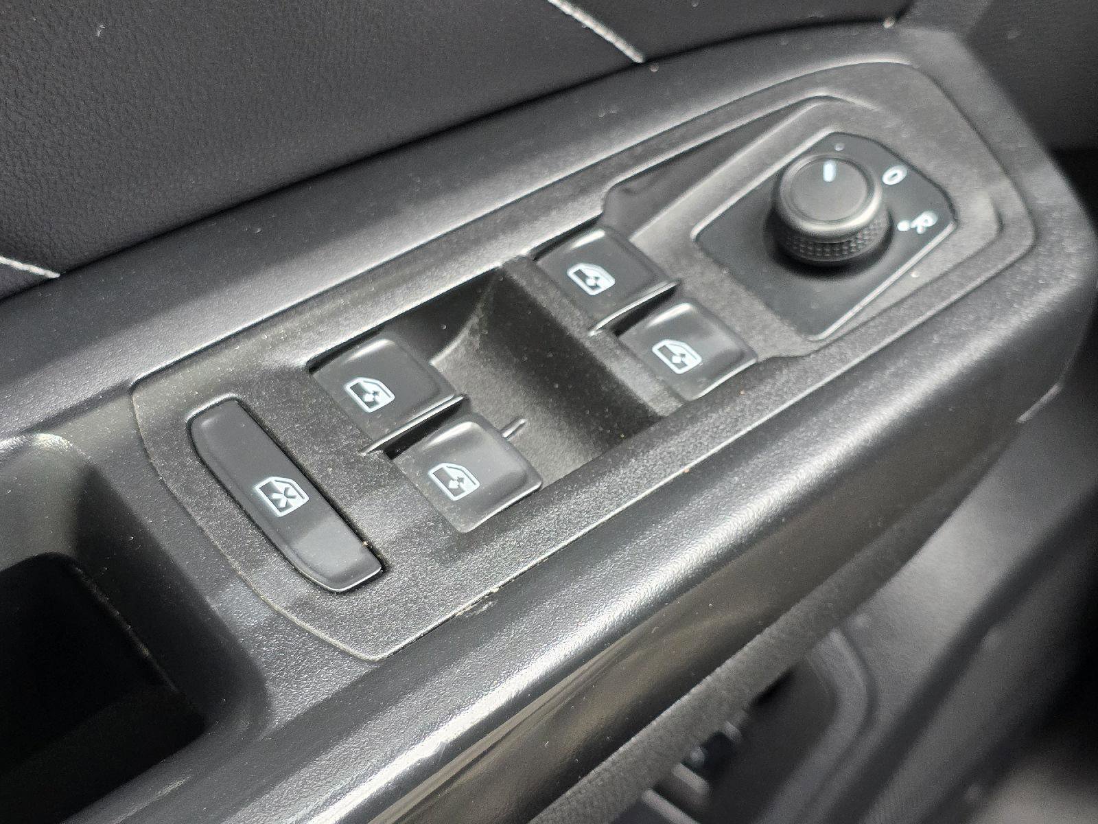 Used 2020 Volkswagen Atlas Cross Sport SEL image 9