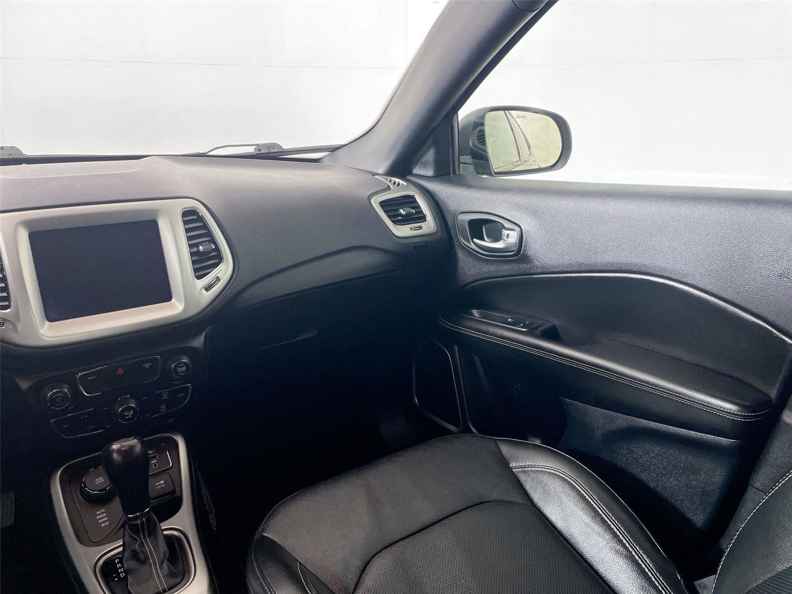 Used 2021 Jeep Compass Latitude image 24