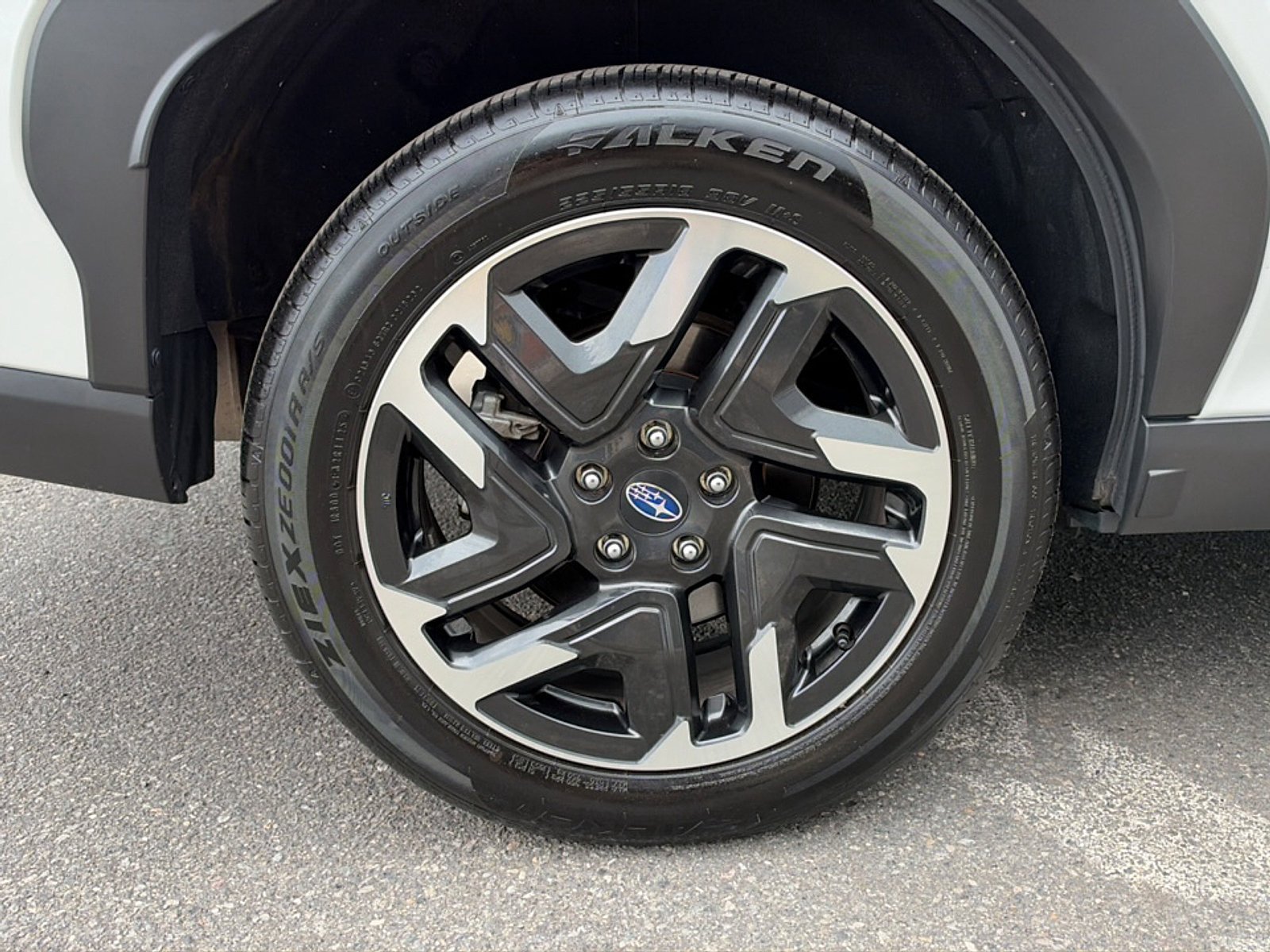 Certified 2025 Subaru Forester Limited AWD/4WD image 44