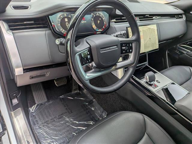 Certified 2025 Land Rover Range Rover Autobiography AWD/4WD image 10