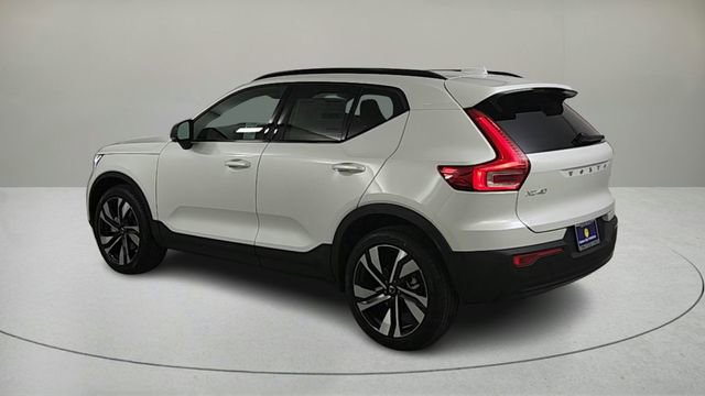 Used 2026 Volvo XC40 B5 Ultra w/ Climate Package AWD/4WD image 6