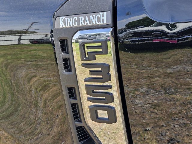 New 2026 Ford F350 King Ranch w/ Chrome Package AWD/4WD image 5