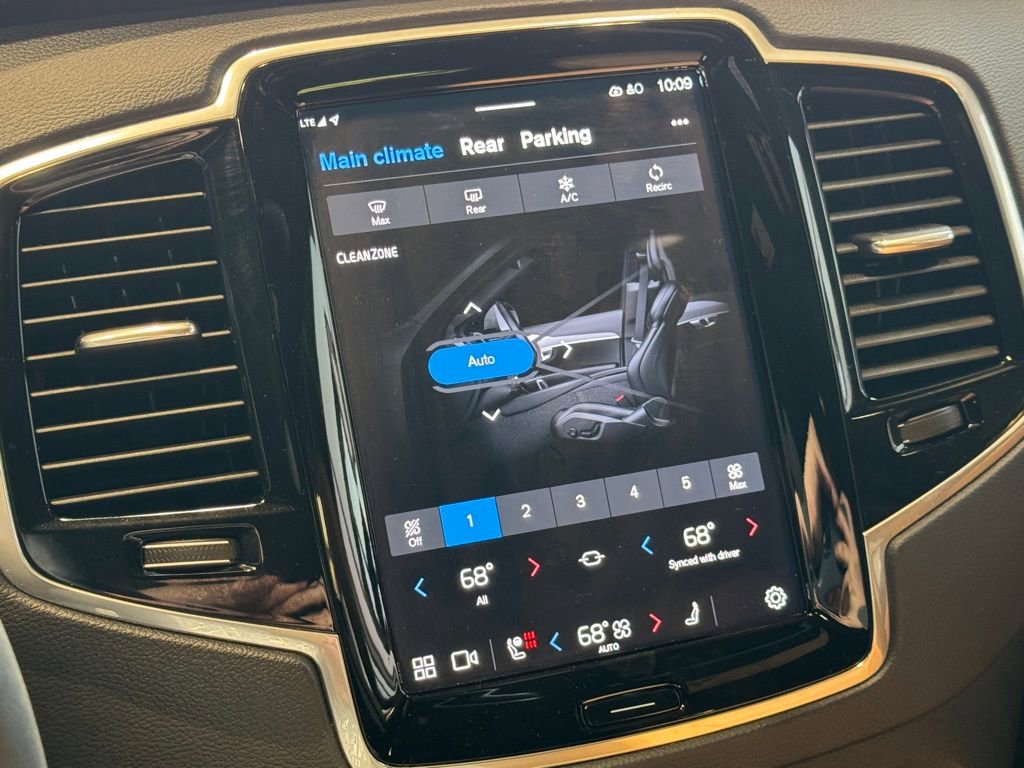 Used 2025 Volvo XC90 B6 Ultra w/ Protection Package image 12