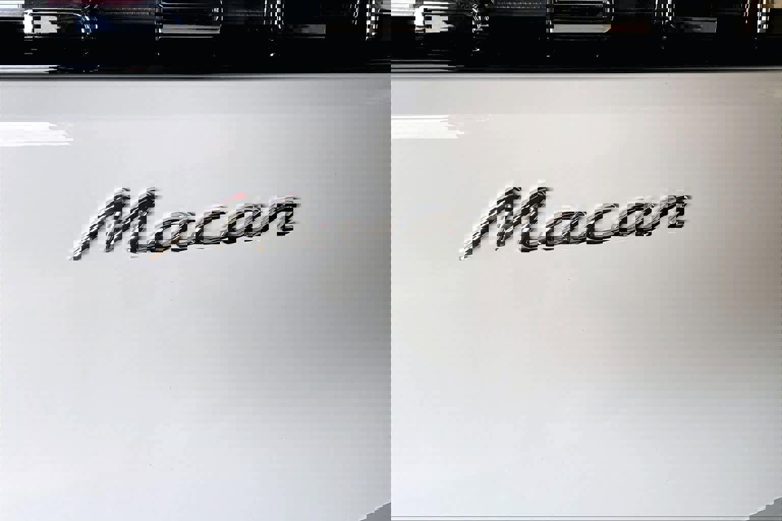 Used 2025 Porsche Macan image 10