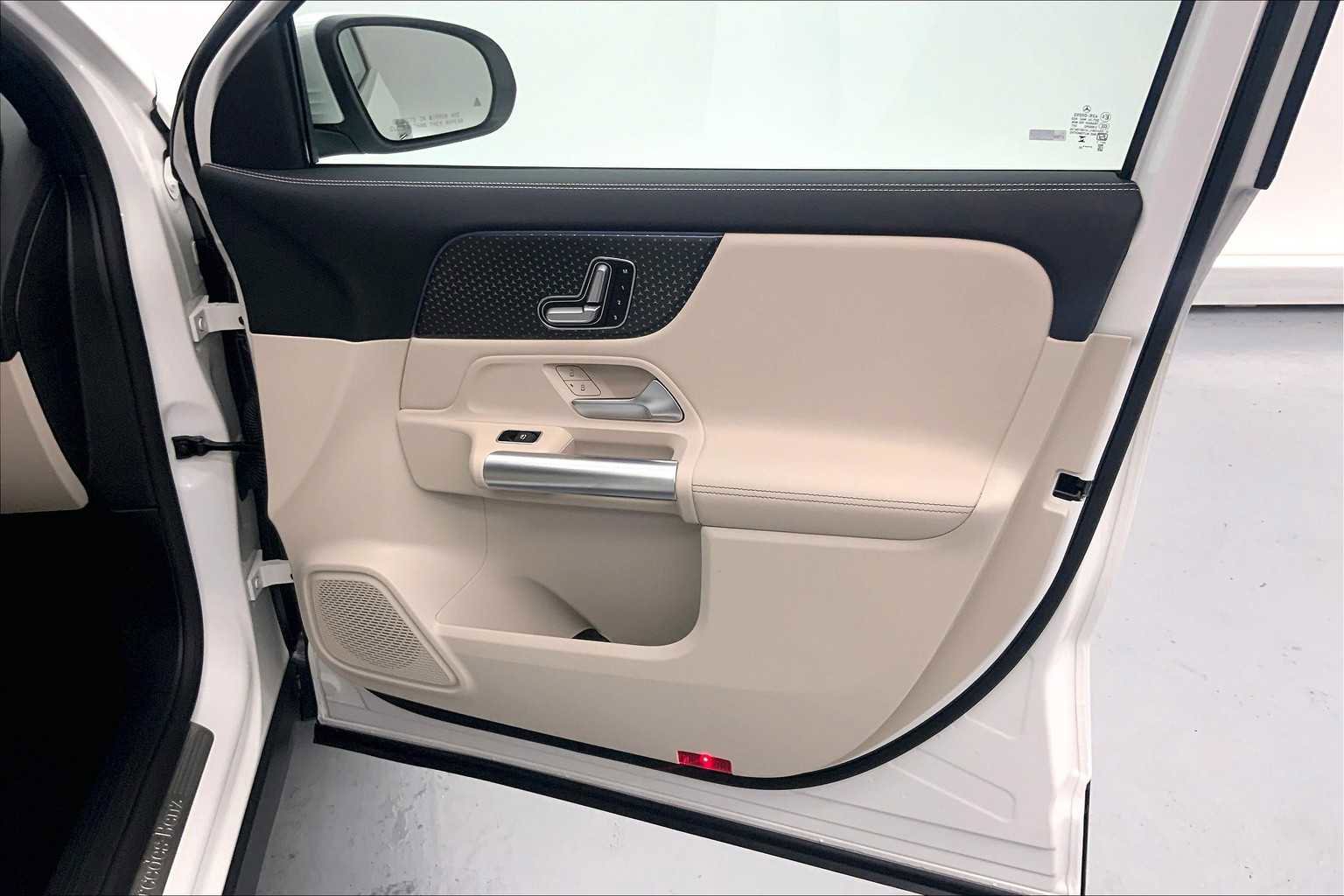 New 2026 Mercedes-Benz GLA 250 GLA 250 image 10