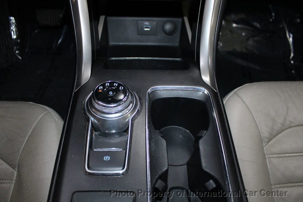 Used 2017 Ford Fusion SE image 15