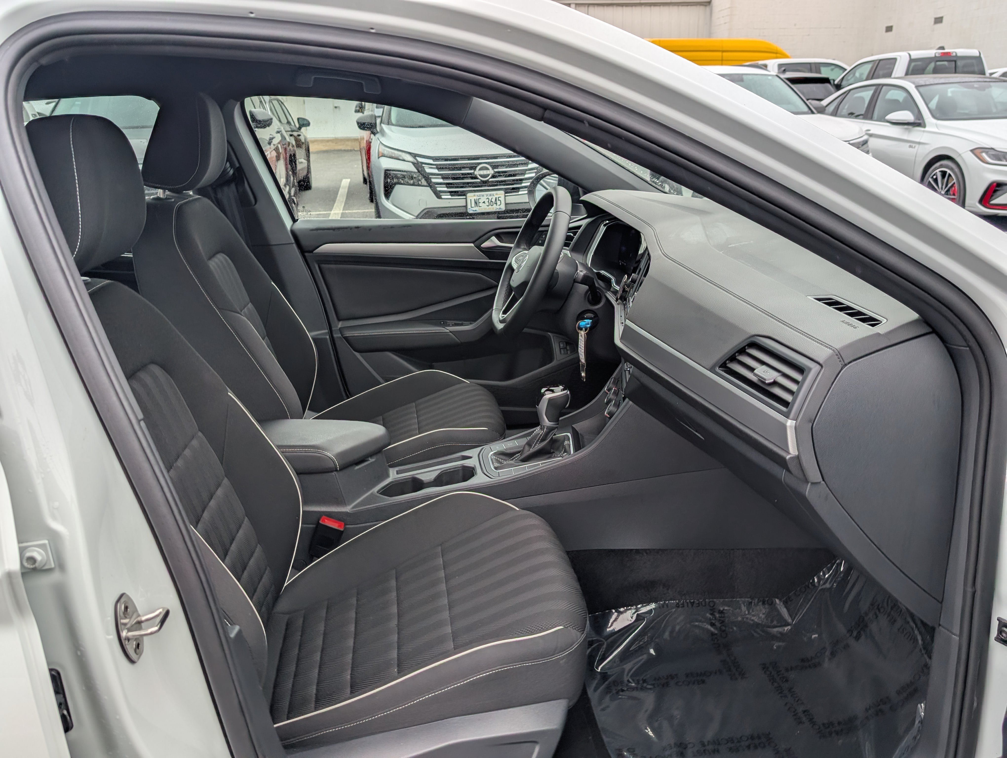 Used 2024 Volkswagen Jetta Sport FWD image 11
