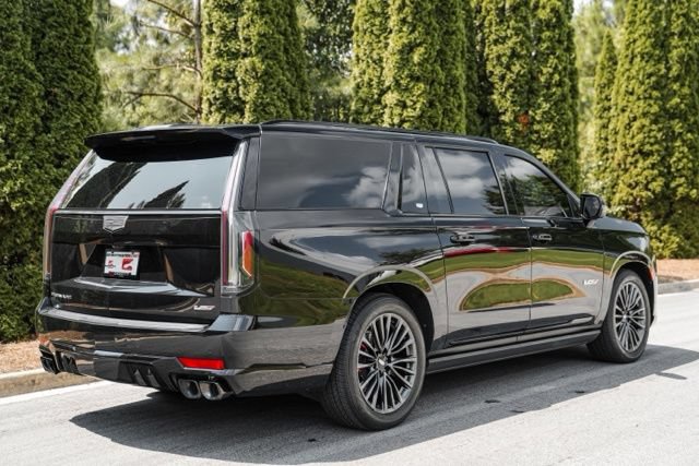 Used 2024 Cadillac Escalade ESV V w/ LPO, Floor Liner Package AWD/4WD image 25
