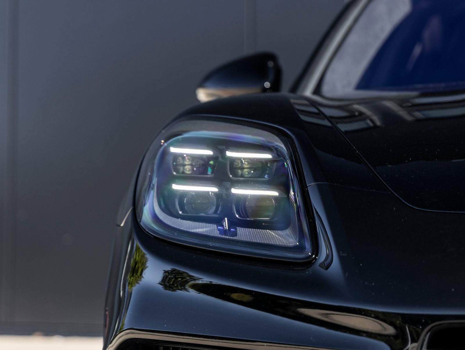 Used 2025 Porsche Panamera Turbo image 17