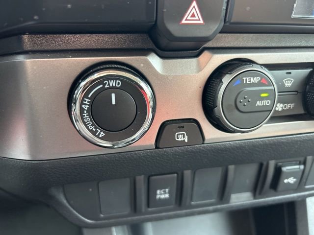 Used 2023 Toyota Tacoma SR AWD/4WD image 17
