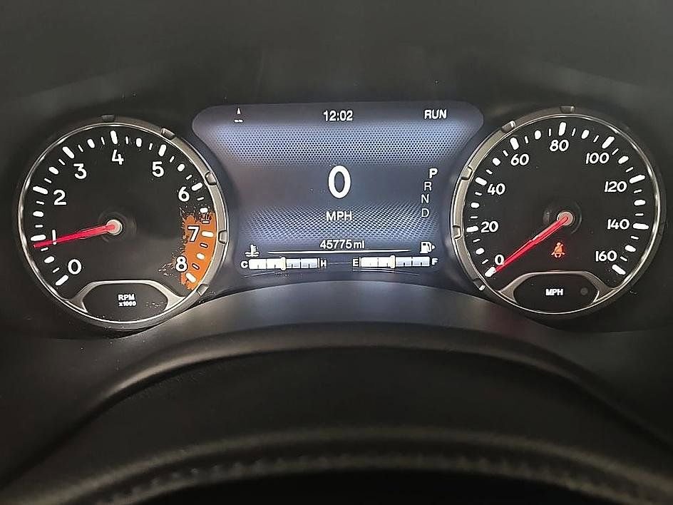 Used 2017 Jeep Renegade Altitude AWD/4WD image 18