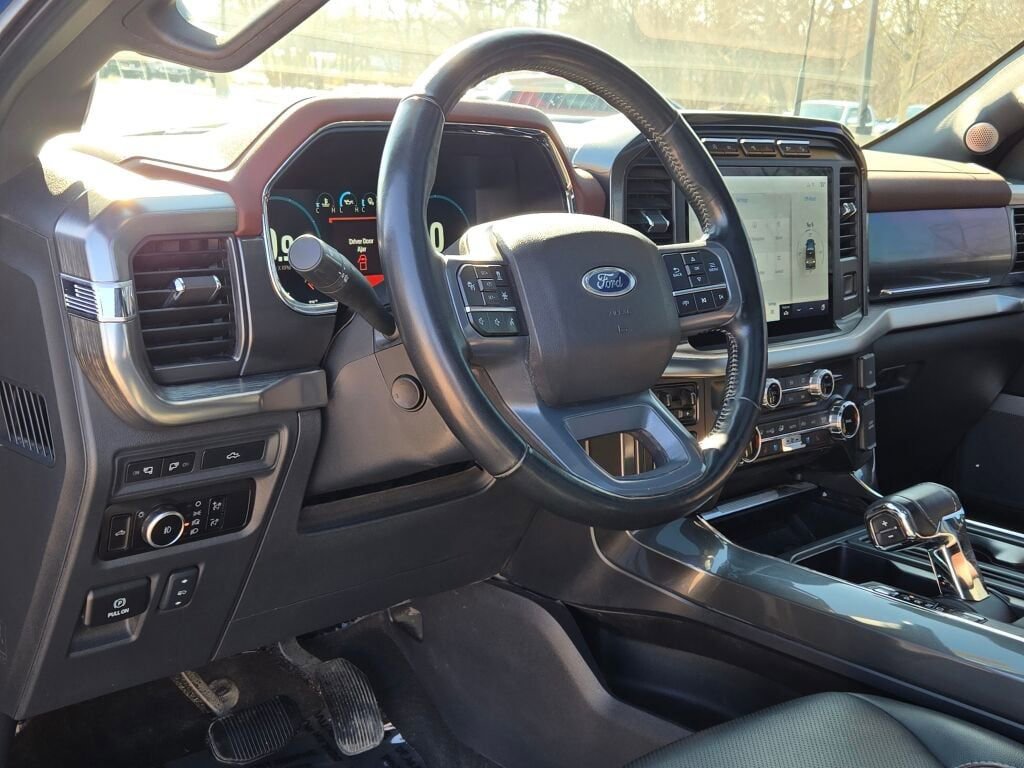 Used 2023 Ford F150 Lariat w/ Equipment Group 502A High image 21