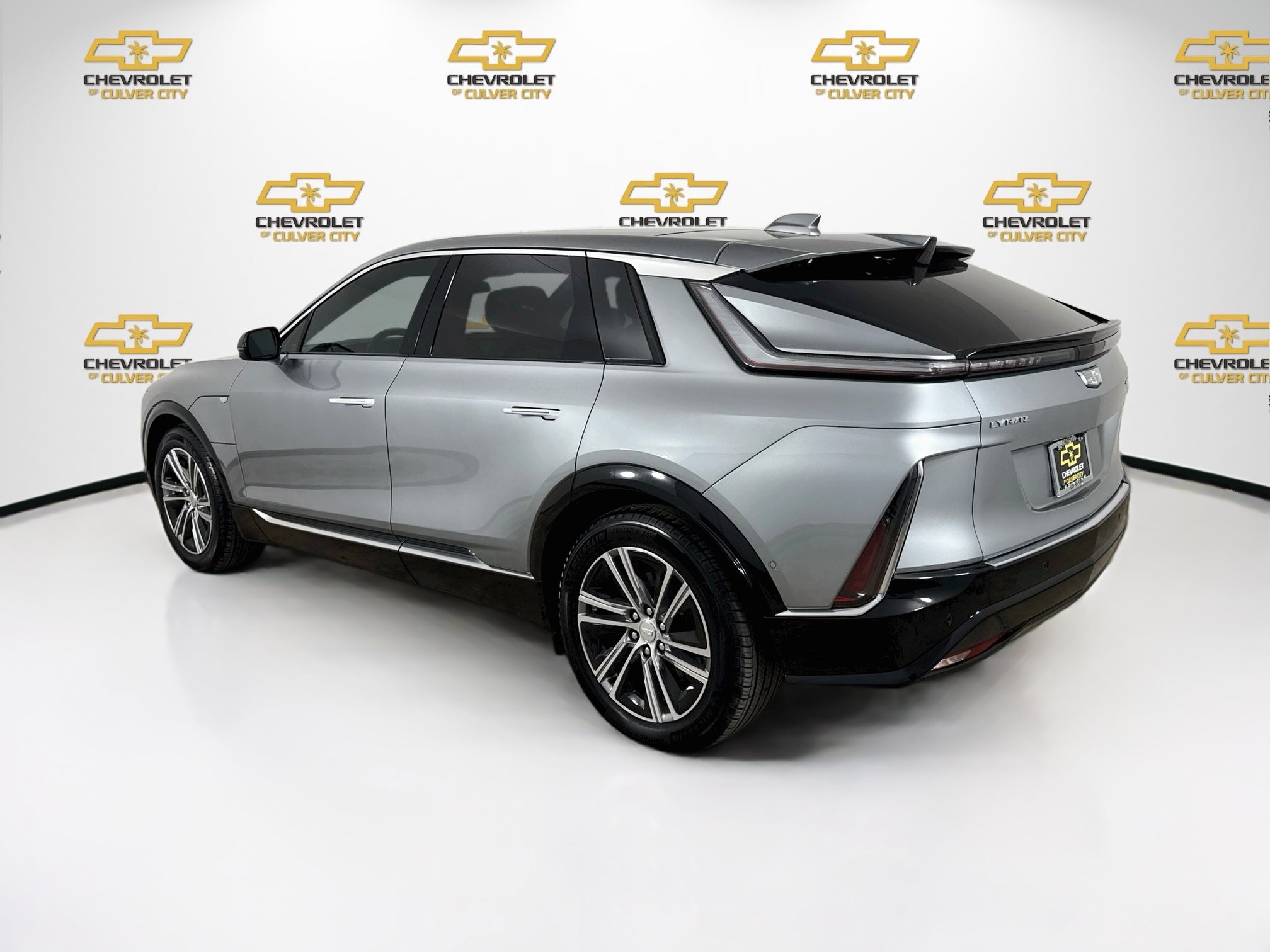 Used 2024 Cadillac Lyriq Luxury RWD image 6