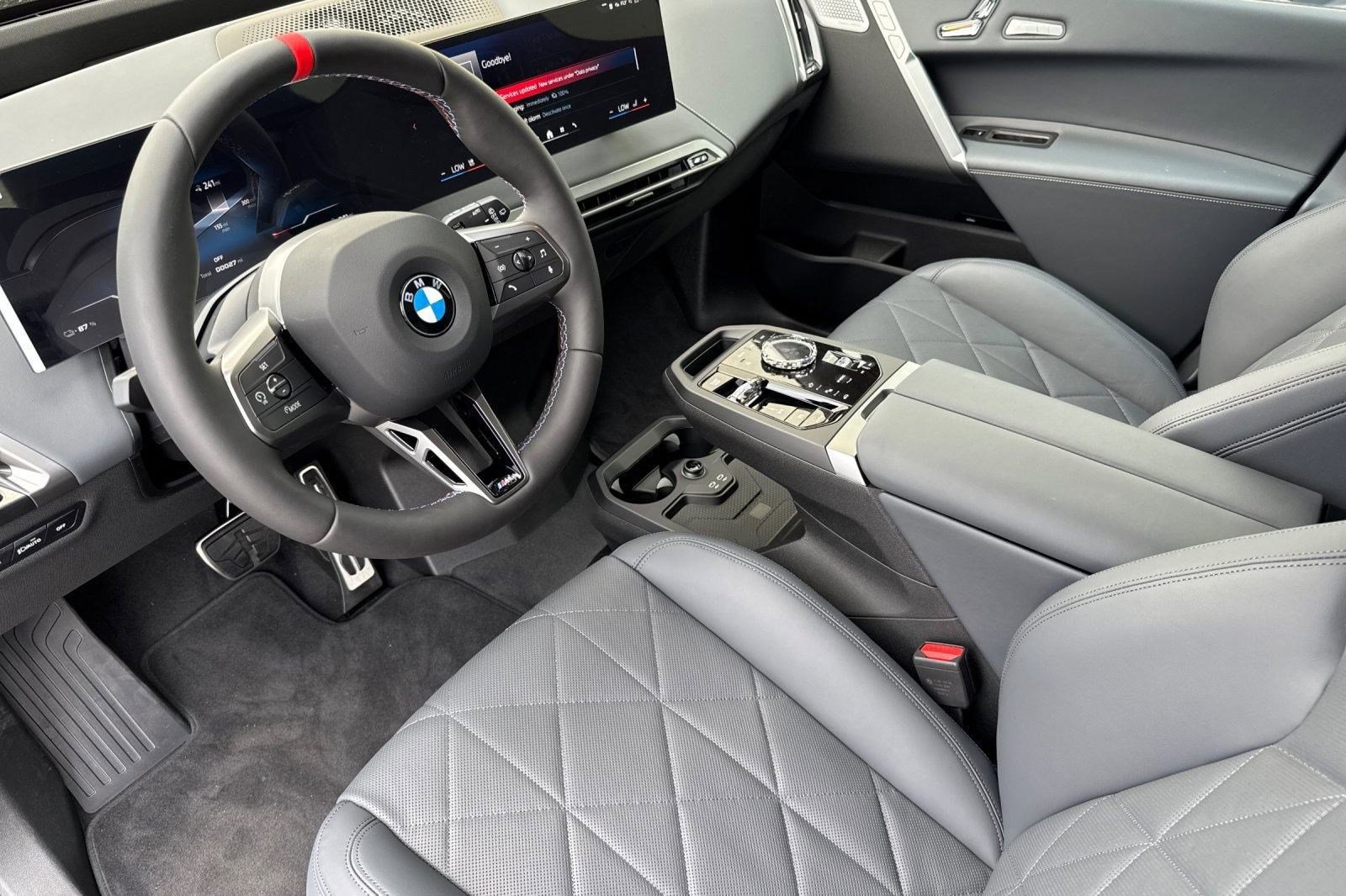 New 2026 BMW iX M70 image 4