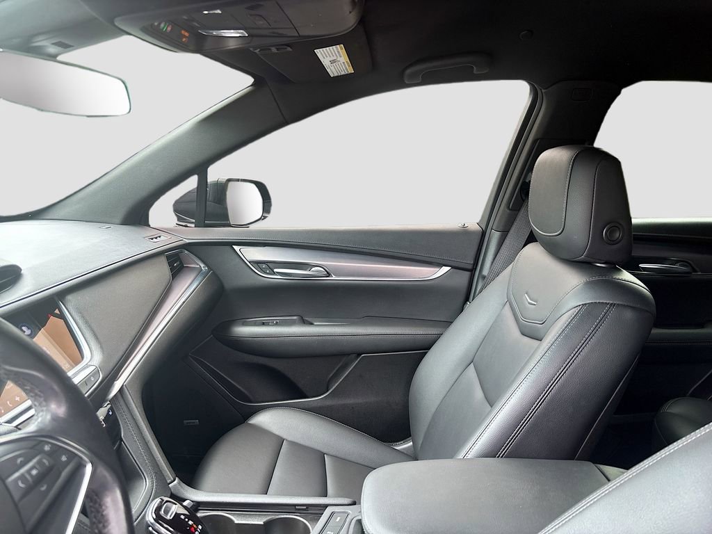Used 2023 Cadillac XT5 Luxury FWD image 35