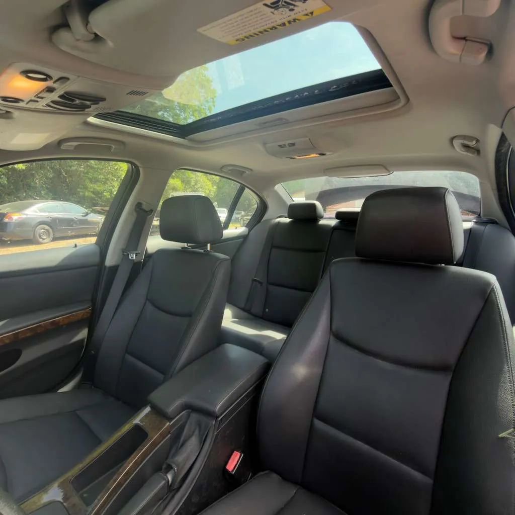 Used 2007 BMW 328i Sedan RWD image 11