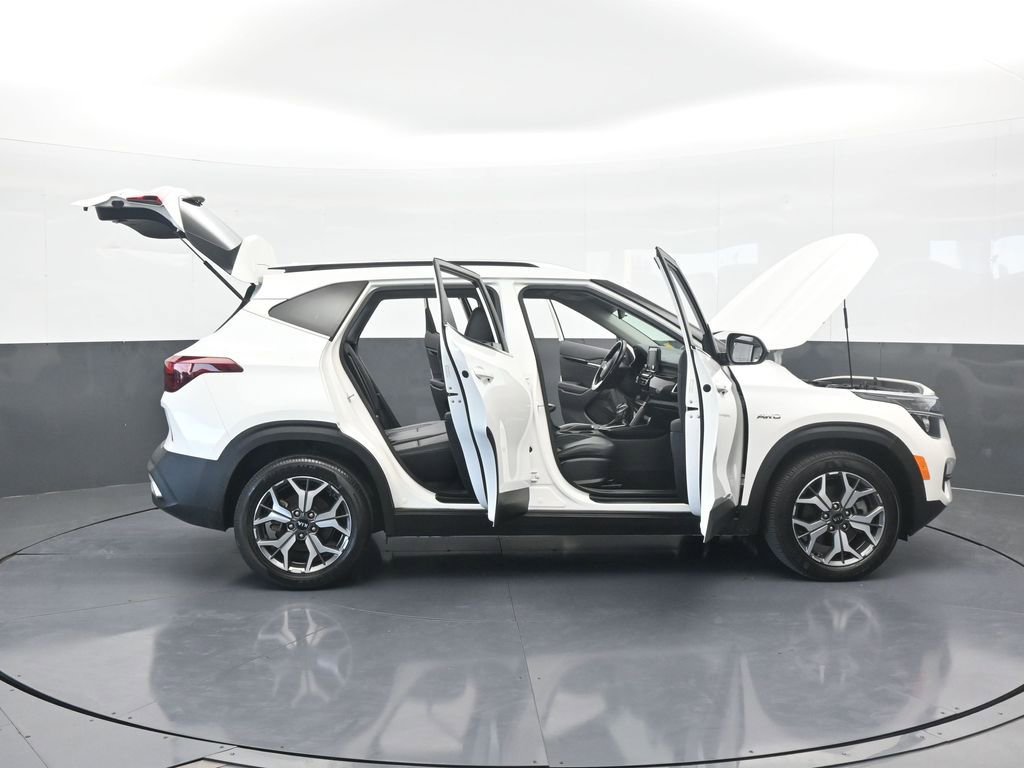 Used 2021 Kia Seltos EX image 71