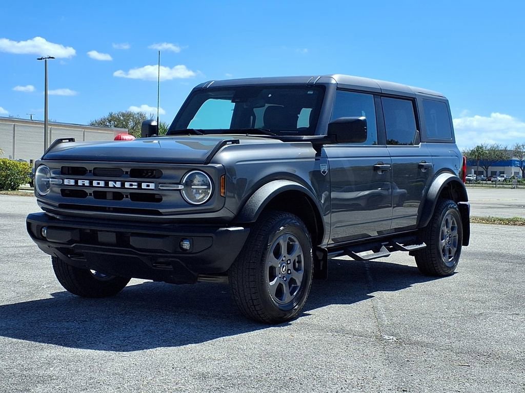 Used 2024 Ford Bronco Big Bend image 3