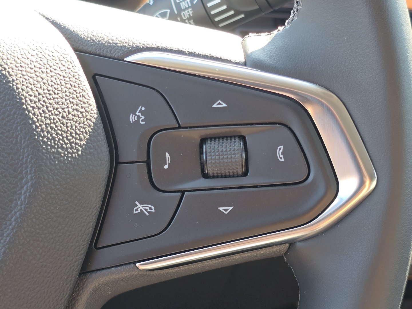 Used 2026 Chevrolet Trax ACTIV FWD image 13